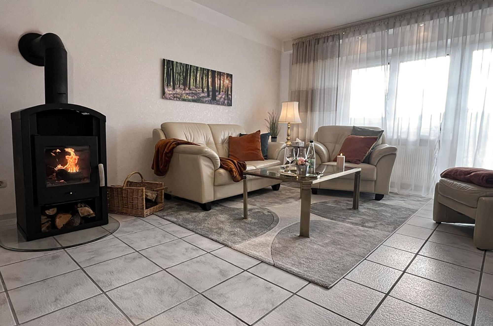 Hausen Uber Aar Ferienwohnung Goodtimes מראה חיצוני תמונה